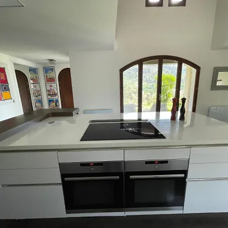 Monti Luxury With Pool Sleeps 6 Menton