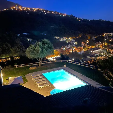 Monti Luxury With Pool Sleeps 6 Villa